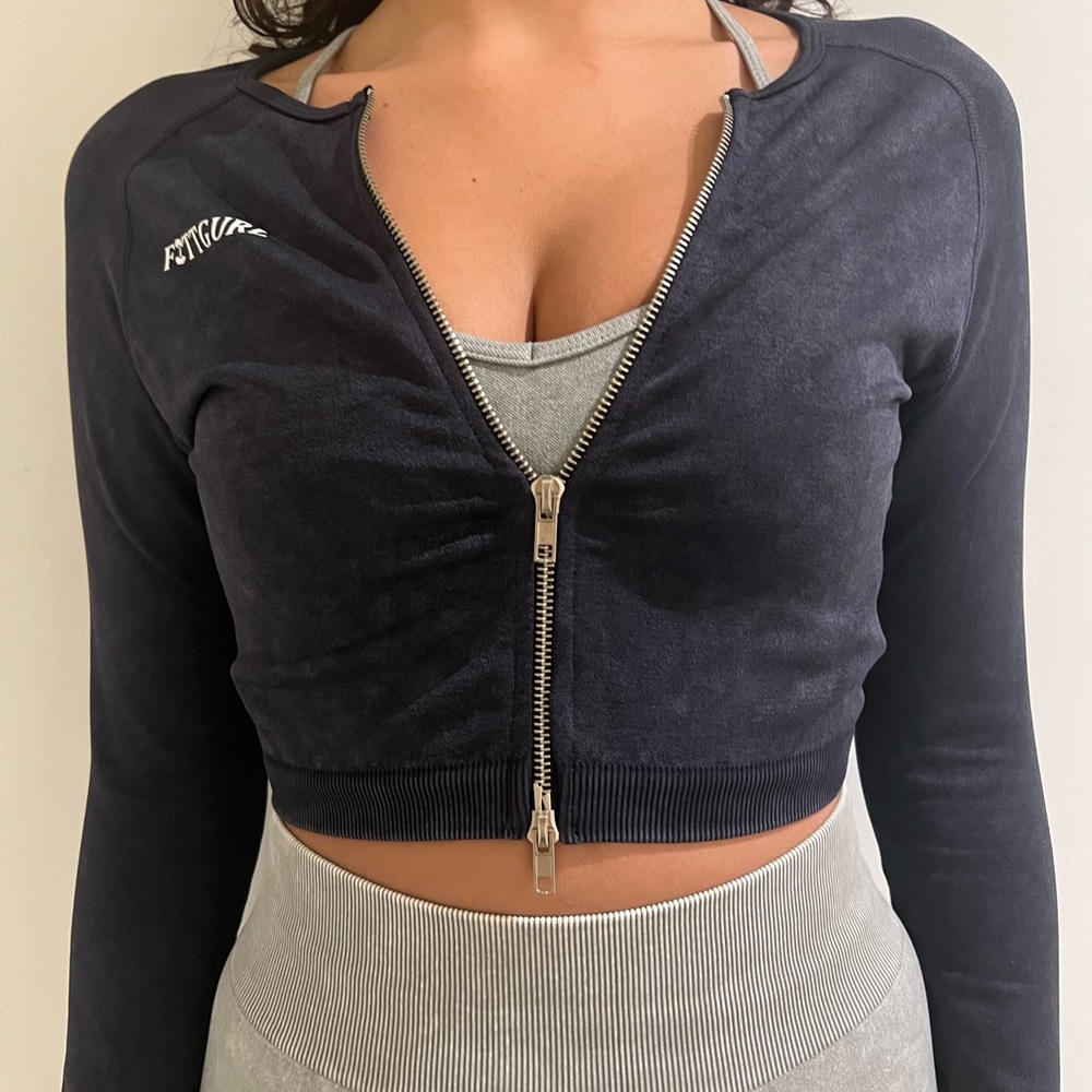 Gym sweater